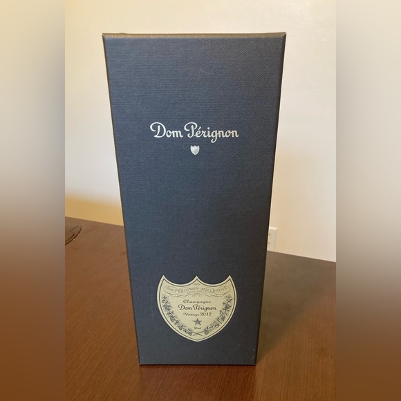2012 Dom Perignon Gift Box and Booklet - Picture 3 of 4